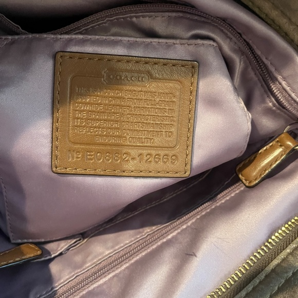 Vintage Coach Zoe Purse Shoulder Bag with Dustbag - Picture 14 of 16